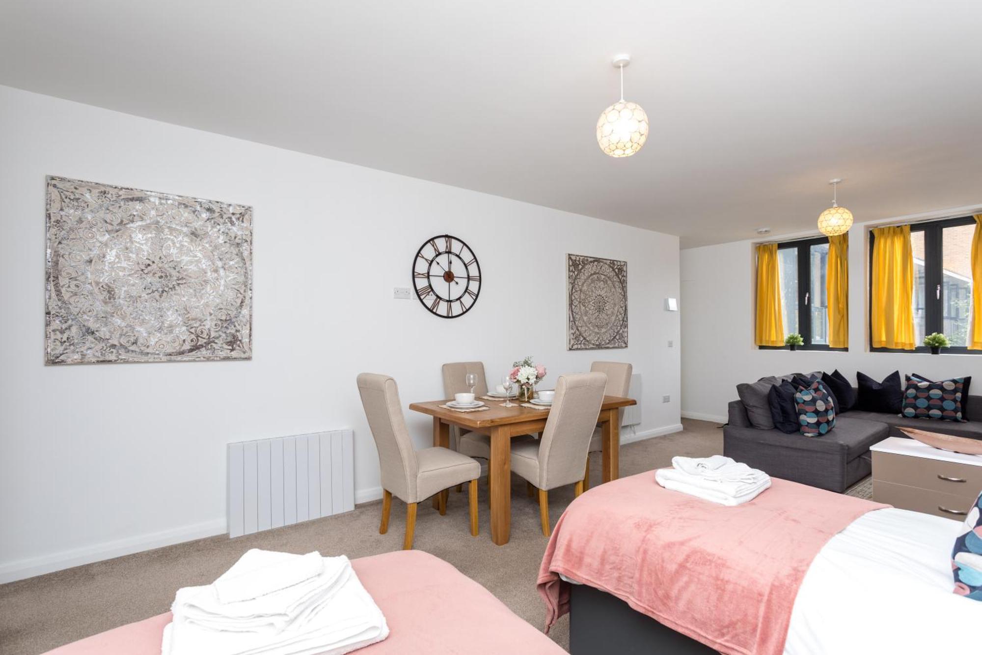Flat 7- Spacious Studio Flat In The Heart Of Crawley Dış mekan fotoğraf