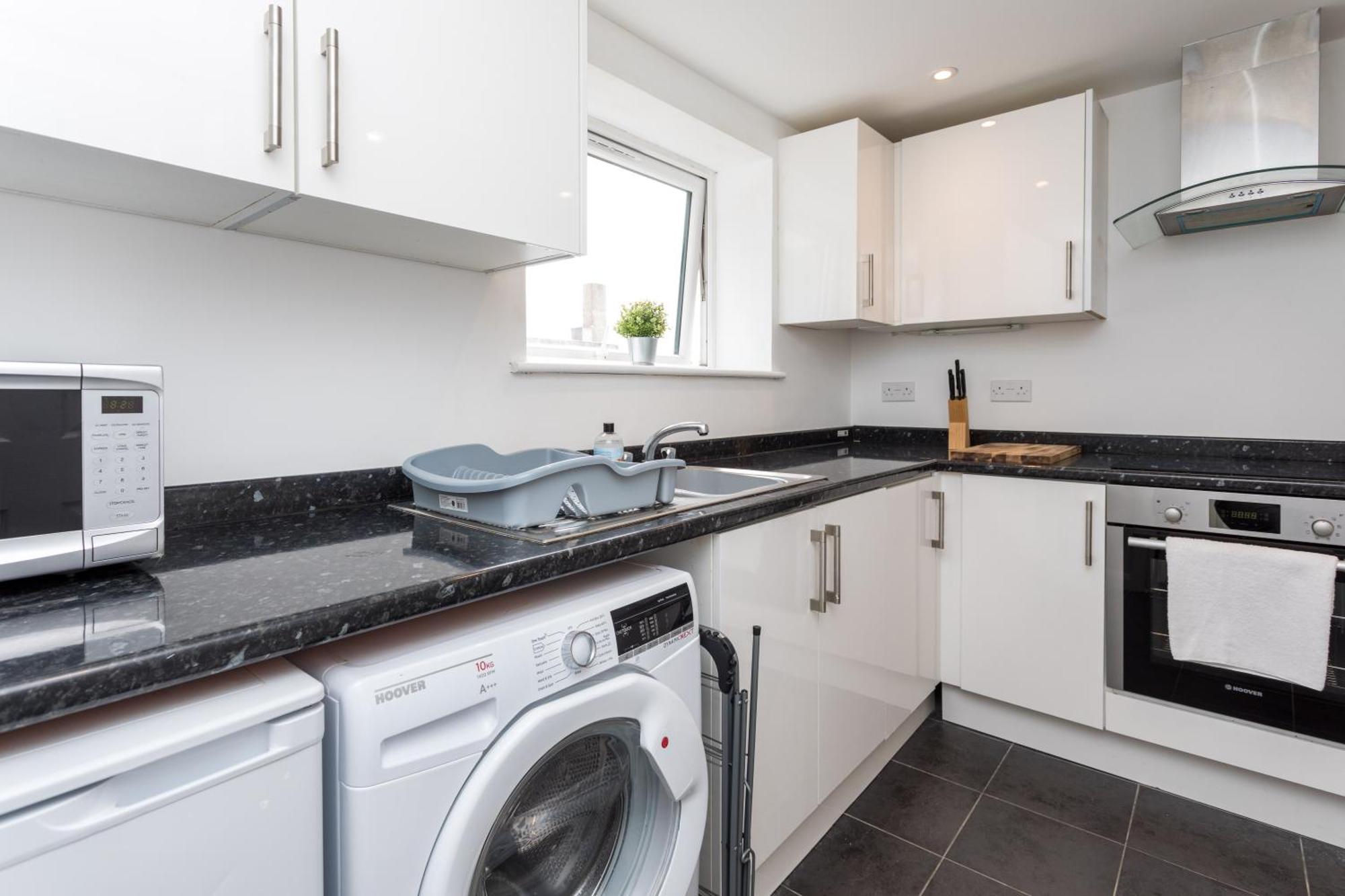 Flat 7- Spacious Studio Flat In The Heart Of Crawley Dış mekan fotoğraf